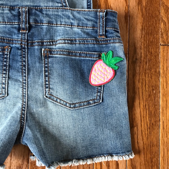 NWT! Cat&Jack Kids Girls distressed denim jean overalls shorts patches M 7/8 - Picture 12 of 14
